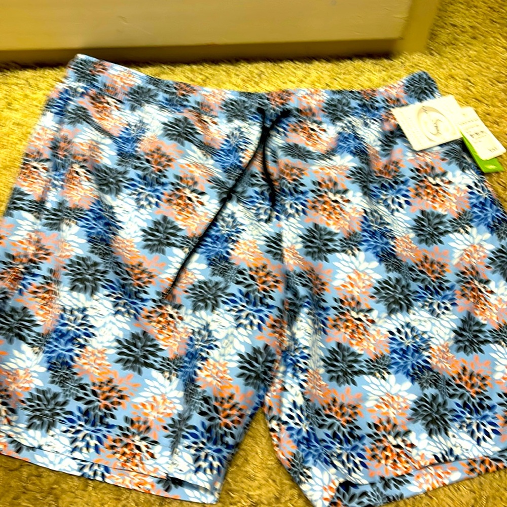 Men’s Construct Swim Trunks Large NWT